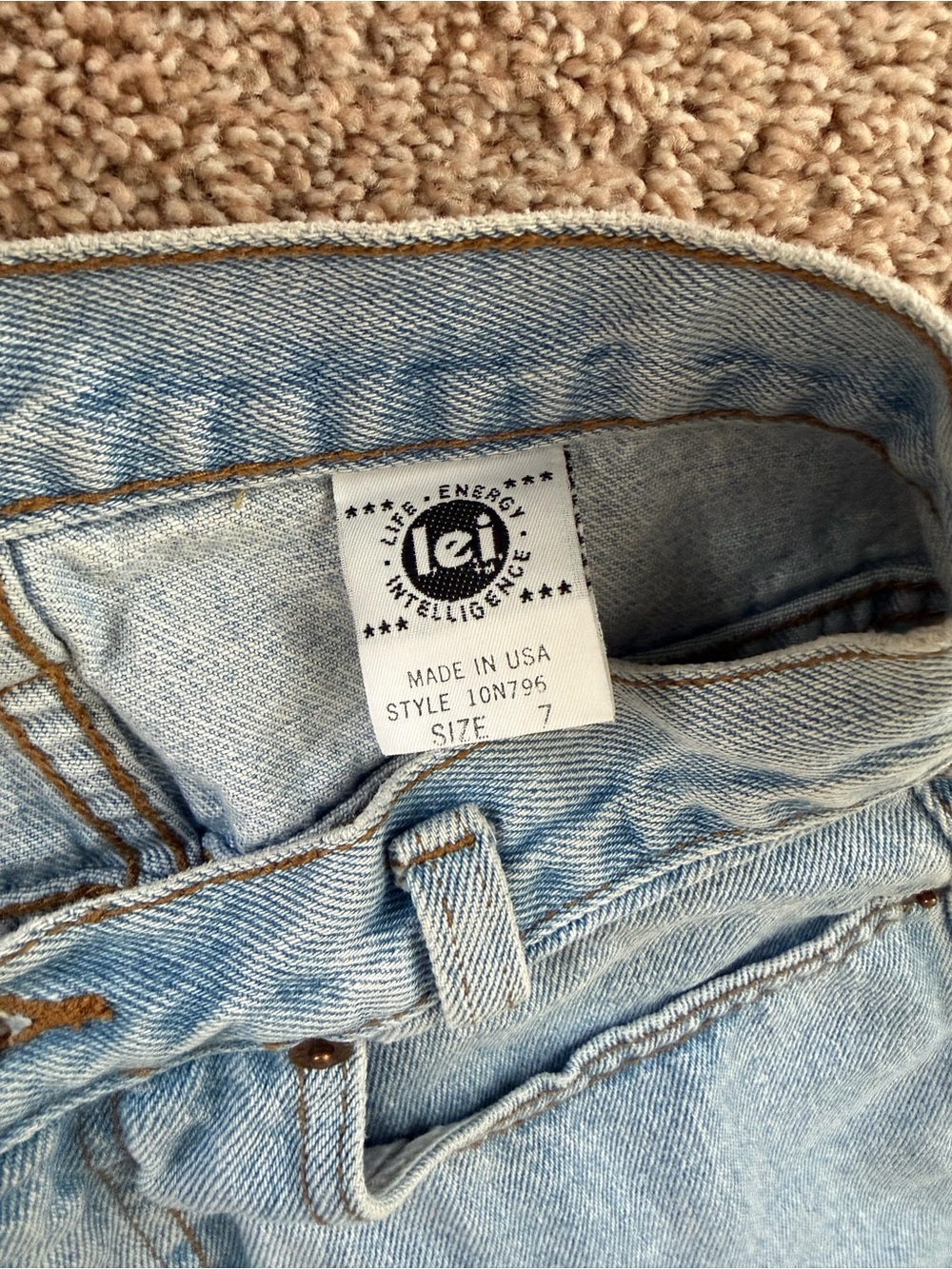 lei Light Blue Denim Shorts with Bee & Floral Embroidery - Picture 8 of 8